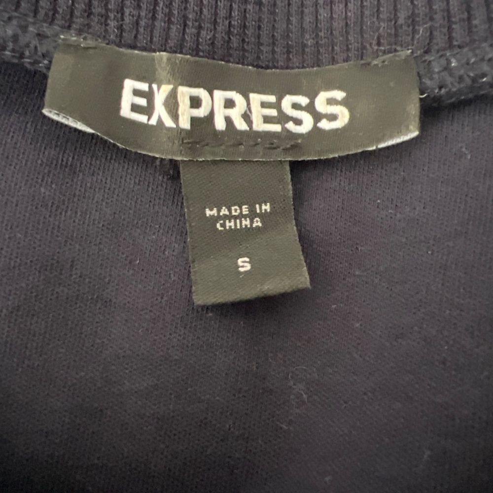 Express Women’s Navy Top size Small - Picture 3 of 4